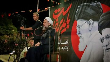 تداوم راه امامین انقلاب در گروی پیروی از ولایت فقیه و حفظ وحدت است
