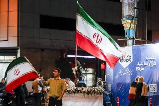 پویش «پرچم بالا»؛ تجلی حق حاکمیت ملت و خونخواهی شهیدان