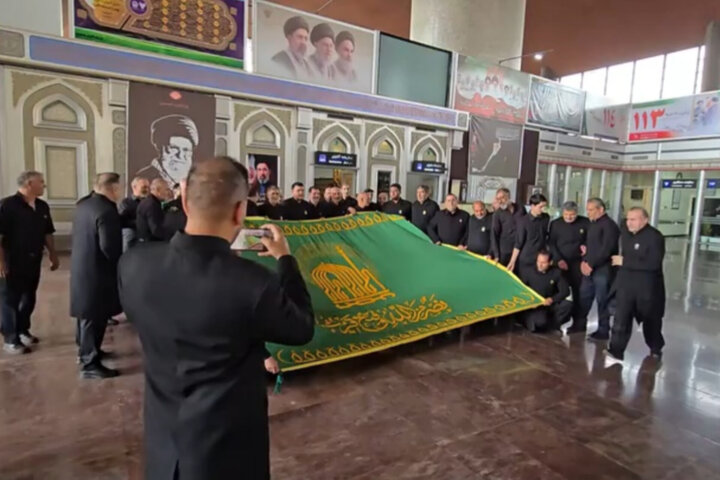 بدرقه خادمان حرم رضوی برای خدمترسانی به زائران اربعین حسینی بدرقه خادمان حرم رضوی برای خدمترسانی به زائران اربعین حسینی