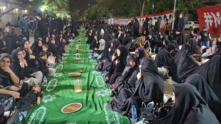 برپایی سفره حضرت رقیه(س) در مشهد برپایی سفره حضرت رقیه(س) در مشهد