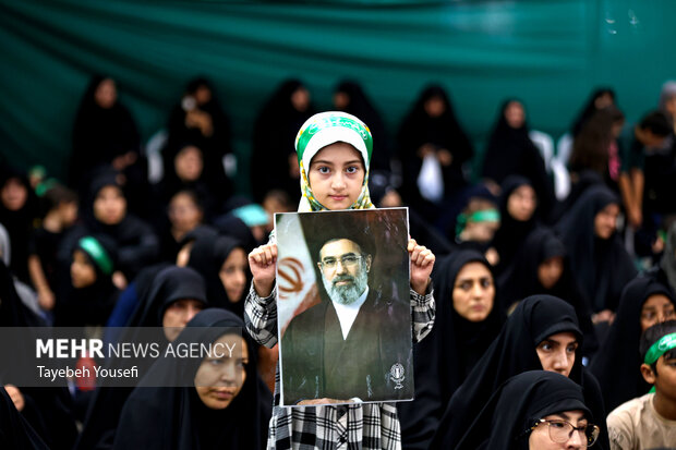 یادبود کودکان شهید میناب در <a href='https://sayeb.ir/tag/%d9%87%d9%85%d8%af%d8%a7%d9%86'></div>همدان</a>