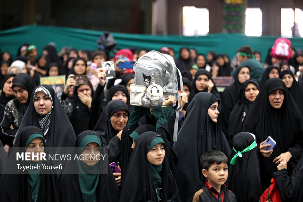 یادبود کودکان شهید میناب در <a href='https://sayeb.ir/tag/%d9%87%d9%85%d8%af%d8%a7%d9%86'></div>همدان</a>