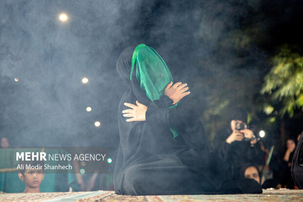 سفره <a href='https://sayeb.ir/tag/%d8%ad%d8%b6%d8%b1%d8%aa-%d8%b1%d9%82%db%8c%d9%87'></div>حضرت رقیه</a>(س) در <a href='https://sayeb.ir/tag/%d9%85%d8%b4%d9%87%d8%af'>مشهد</a>