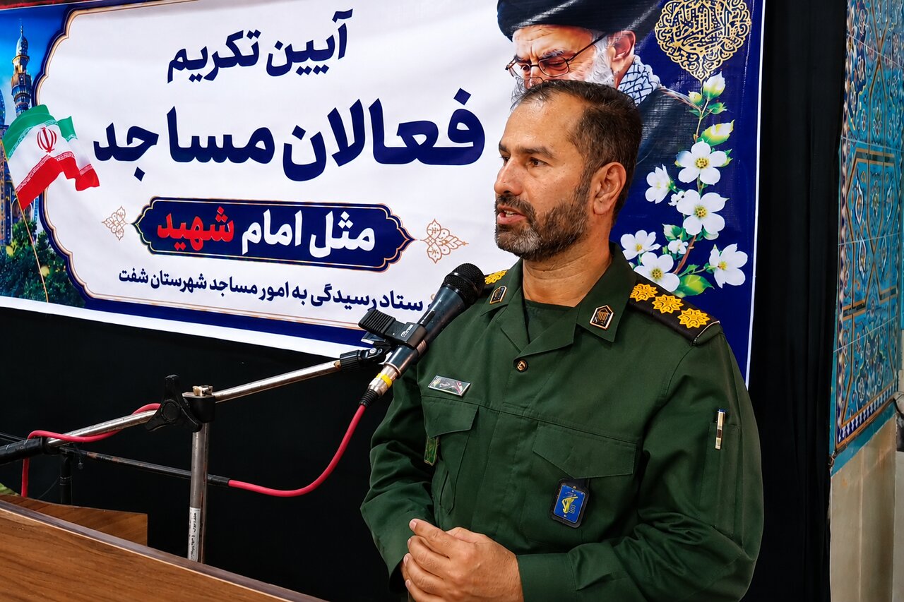 سرهنگ نقدپور: مساجد سنگر تربیت نسل مؤمن و انقلابی است