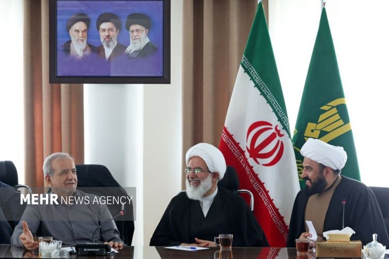 باید برای مردمی که از کشور نظام و رهبری حمایت کرده‌اند کار جدی کنیم