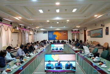 مراسم بزرگداشت روز شهردار و دهیار در بوشهر برگزار شد