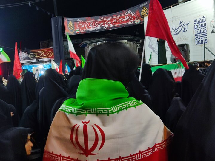 مردم زاهدان در شب صد و چهل و یکم قیام کردند مردم زاهدان در شب صد و چهل و یکم قیام کردند
