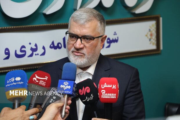 معتمدیان: بیمارستان ۴۰۰ تختخوابی تا هفته دولت بهطور کامل فعال میشود