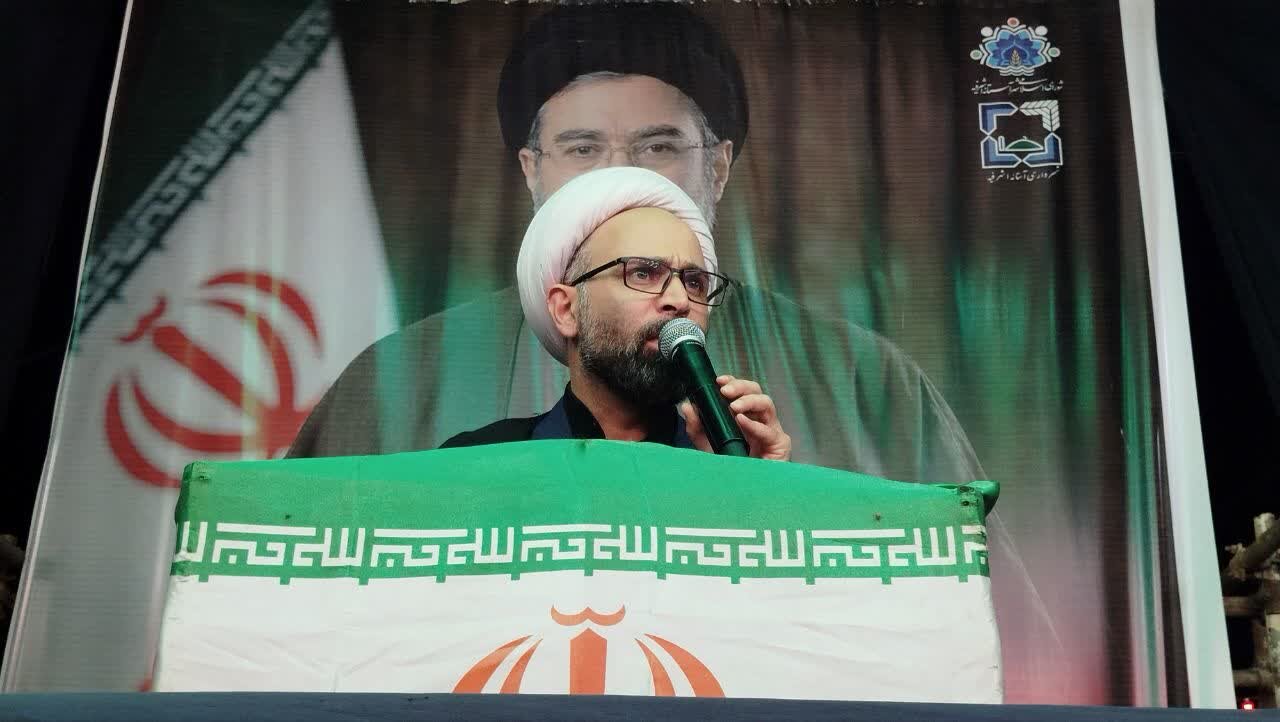 حجت الاسلام صیاد: دشمن بر شکاف های داخلی سرمایه گذاری میکند حجت الاسلام صیاد: دشمن بر شکاف های داخلی سرمایه گذاری میکند