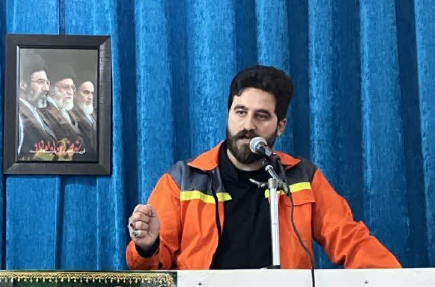 آغاز عملیات اجرایی نصب نردههای حفاظتی با نمای زیتون در رودبار آغاز عملیات اجرایی نصب نردههای حفاظتی با نمای زیتون در رودبار