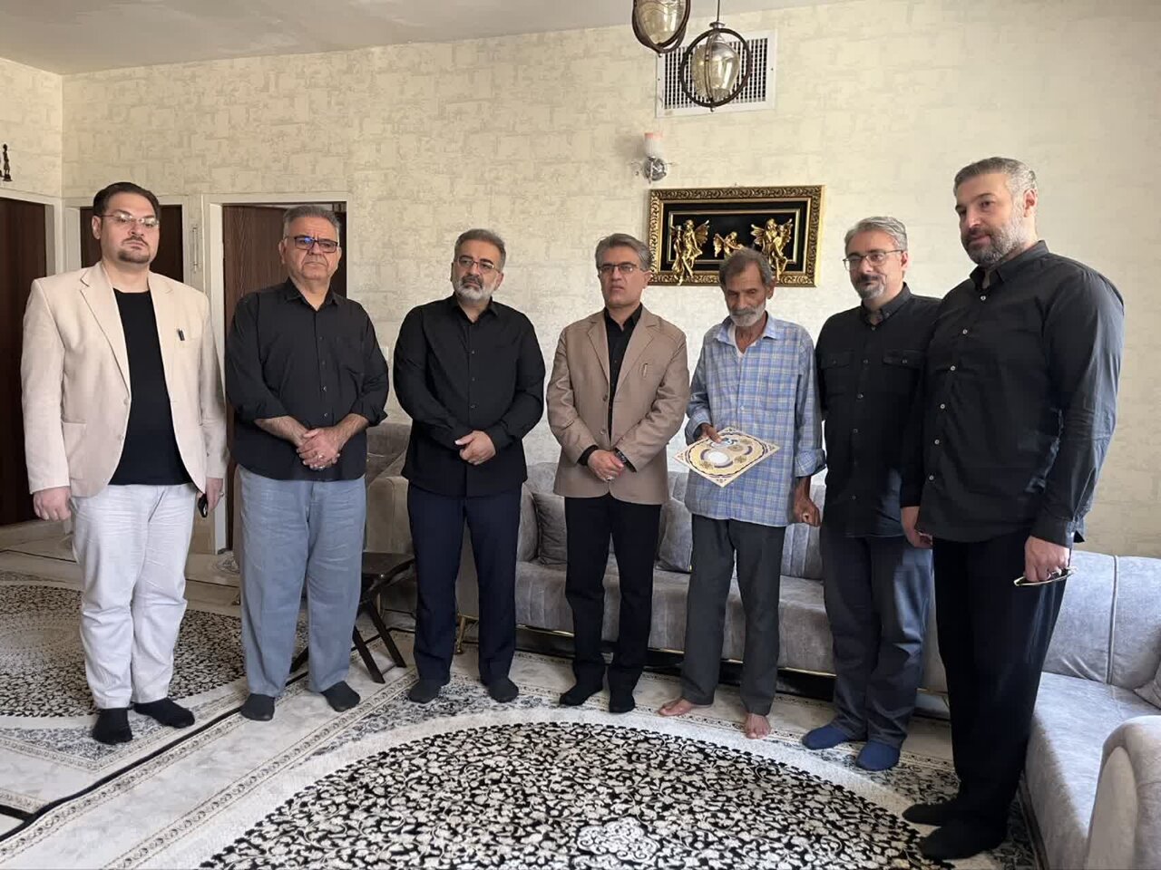مدیرکل ارشاد لرستان از استاد «مجتبی امیری‌نژاد» عیادت کرد