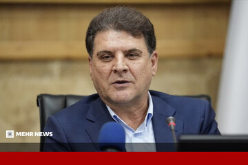 زینی‌وند: در مورد واردات واگن مترو از چین لغو قراردادی وجود ندارد
