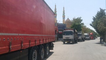اعزام بیش از ۲۰ کامیون اقلام مردمی ضیاءآباد به موکب نجف