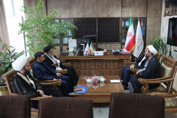 دیدار حجت الاسلام اصل نژادی با فرماندار شهرستان ورزقان