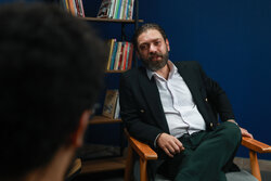 سینما در گسترش فرهنگ عمومی موفق‌تر از تئاتر عمل کرد؛ اساطیر نمی‌میرند!