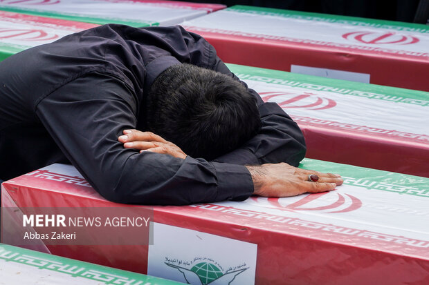 «اشک میناب» منتشر شد؛ تازهترین موسیقی در سوگ فرشتگان دانشآموز «اشک میناب» منتشر شد؛ تازهترین موسیقی در سوگ فرشتگان دانشآموز