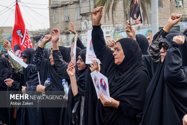 تشییع پیکر ۳۲ دانش‌آموز شهید مدرسه میناب