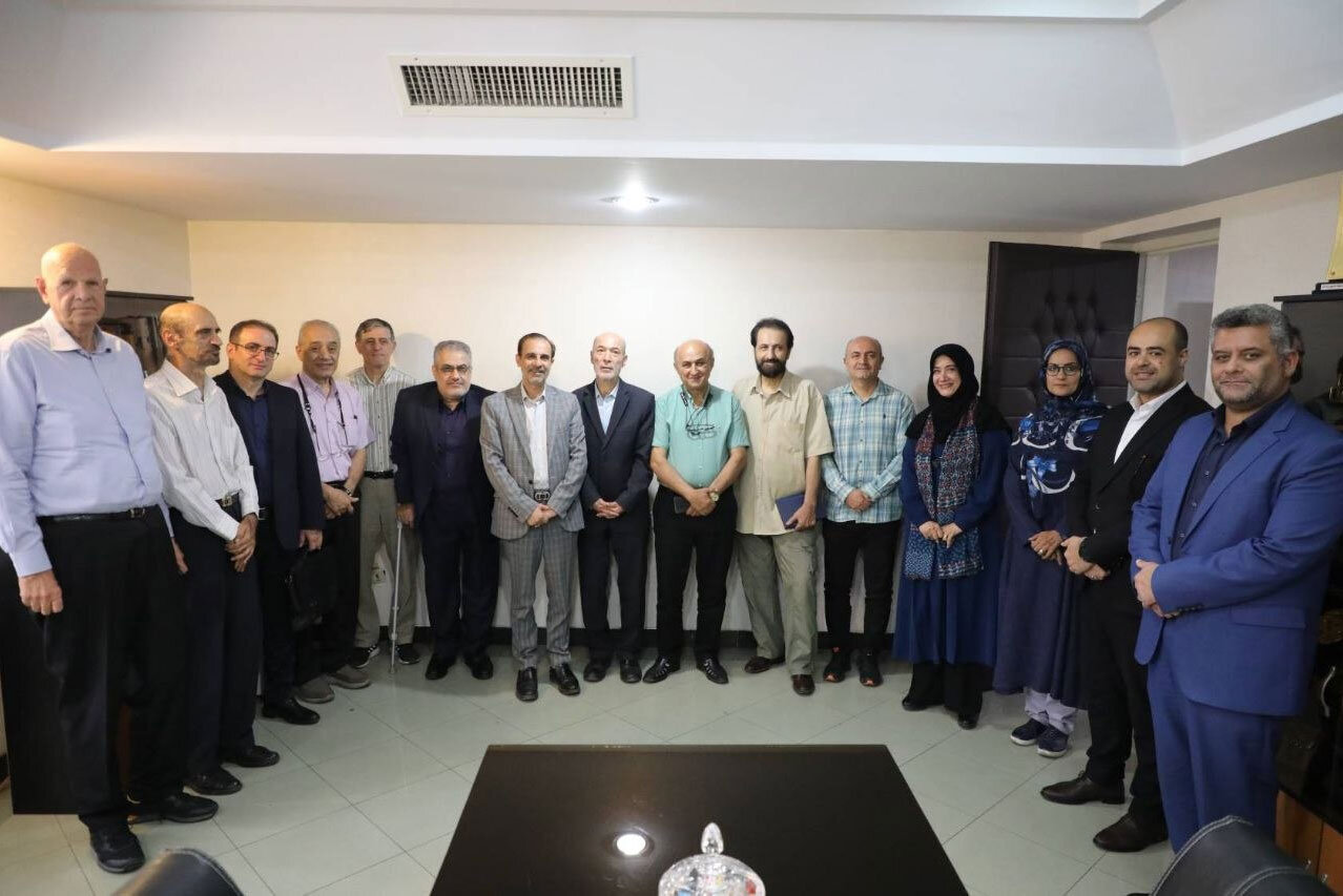 فضای رسانهای به سمت دعوای ساختگی رفته است؛ برخی برنامهها تصویری شود فضای رسانهای به سمت دعوای ساختگی رفته است؛ برخی برنامهها تصویری شود