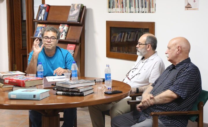 در نشست «ناداستانهای سینمایی» چه گذشت؟؛ فاش شدن خاطرات چند فیلمساز در نشست «ناداستانهای سینمایی» چه گذشت؟؛ فاش شدن خاطرات چند فیلمساز