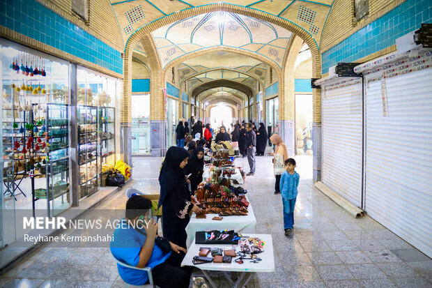 نمایشگاه صنایع دستی بانوان کارآفرین شهرستان پیشوا