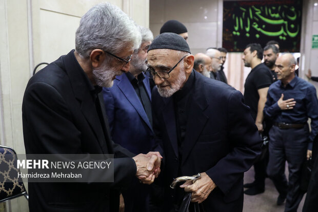 مراسم یادبود شهید زهرا حدادعادل در مسجد امام صادق(ع)