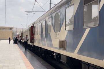 طعم نخستین زیارت؛ ۱۰۰ معلول آذربایجان‌شرقی راهی مشهد شدند