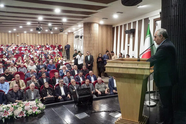 سرمست: دبیرستان فردوسی؛ نماد آموزش نوین و نخبه‌ پروری است