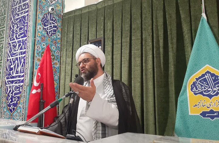 امام جمعه اهر: جمعه‌های خون‌خواهی ادامه عهد ملت ایران با شهداست