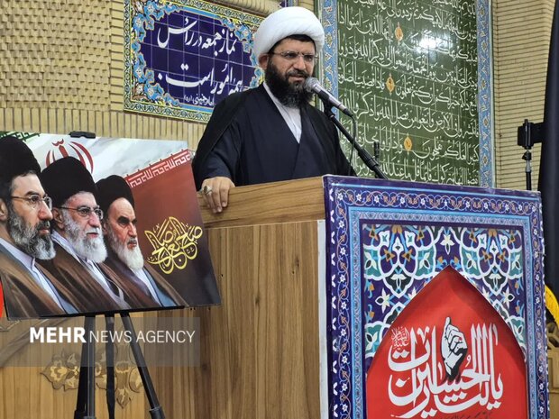 امام جمعه پاکدشت: وحدت ملی مهم‌ترین پیام رهبر انقلاب است