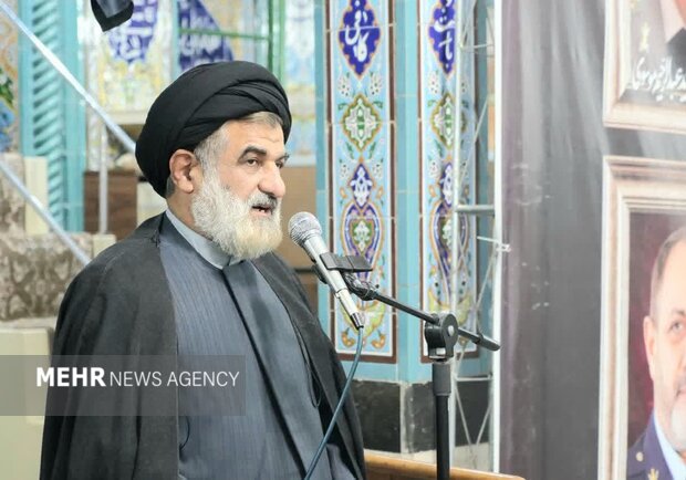 امام جمعه موقت نسیم‌شهر: رسیدگی به معیشت مردم باید در اولویت باشد