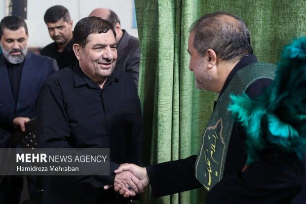 بزرگداشت رهبر شهید انقلاب از طرف خانواده شهید رئیسی بزرگداشت رهبر شهید انقلاب از طرف خانواده شهید رئیسی