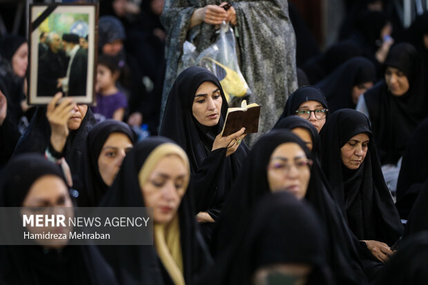 بزرگداشت رهبر شهید انقلاب از طرف خانواده شهید رئیسی