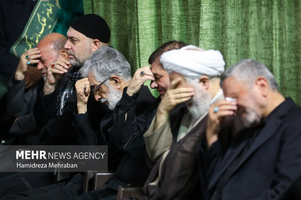 بزرگداشت رهبر شهید انقلاب از طرف خانواده شهید رئیسی