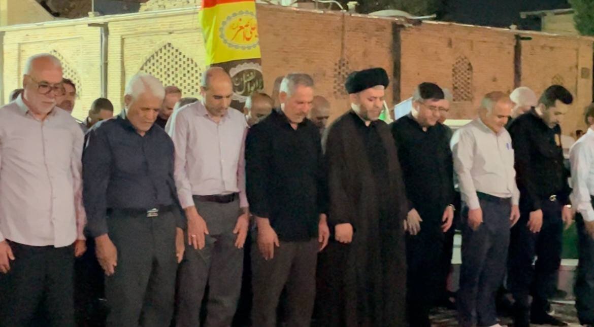 اقامه نماز استغاثه به امام زمان(عج) در شهرکرد