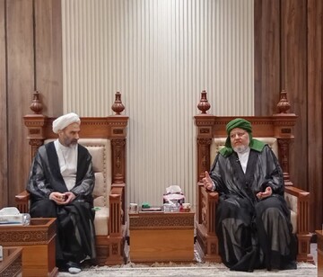نتیجه منطق تمدنی وحدت باید ایستادگی در برابر آمریکا و اسرائیل باشد