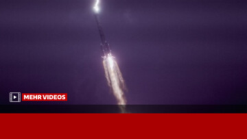 VIDEO: Lightning strikes Chinese rocket during launch