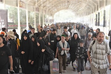 تردد زائران اربعین از مرز بین‌المللی سومار آغاز شد