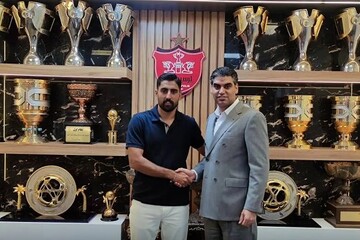 Persepolis sign two more players