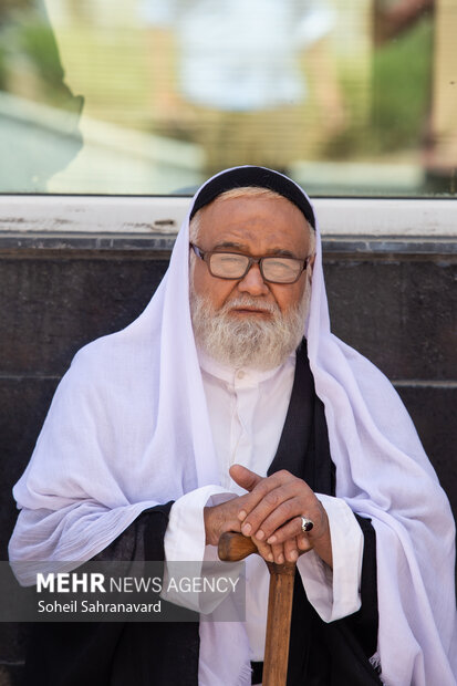 زنده‌یاد «اکبر عبدی» در پشت صحنه سریال رسوایی