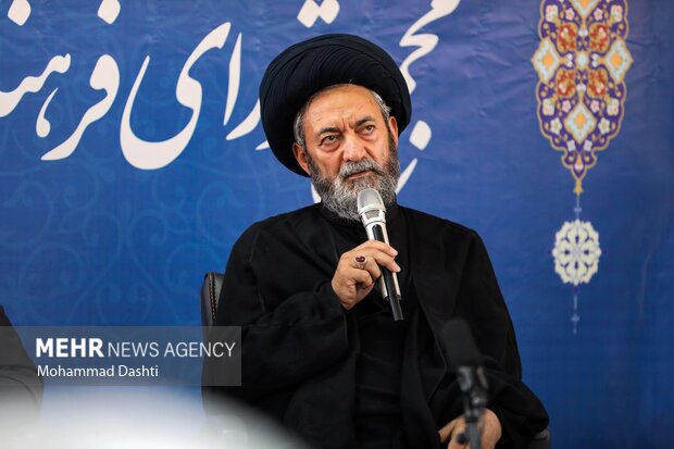 وزیر فرهنگ و ارشاد اسلامی در دیار شیخ صفی‌الدین اردبیلی