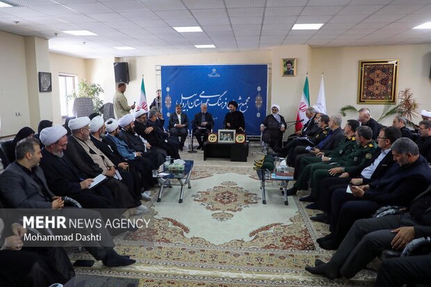 وزیر فرهنگ و ارشاد اسلامی در دیار شیخ صفی‌الدین اردبیلی