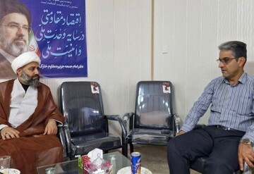 بخشدار ویژه خارگ: نماز جمعه محور وحدت است