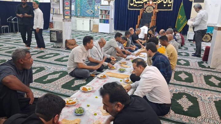 اسکان روزانه ۶۰۰ زائر اربعین درموکب مسجد عمار شهر آبدان
