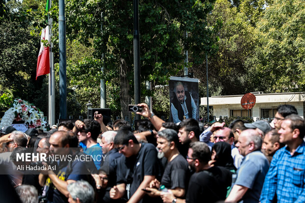 Funeral of veteran Iranian veteran actor “Akbar Abdi”
