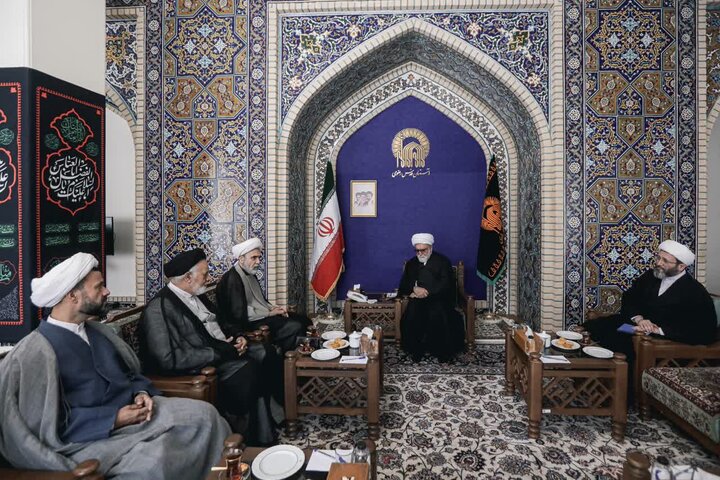 لزوم هم‌افزایی هرچه بیشتر نهادهای فرهنگی و انقلابی