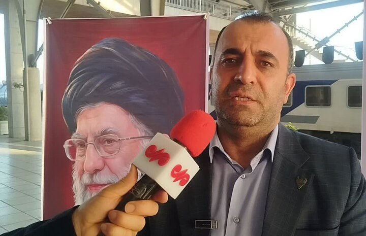 بدرقه ۶۶۰ زائر گیلانی در ایستگاه راه آهن رشت؛ قطار کربلا حرکت کرد