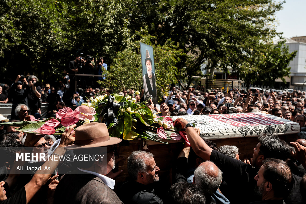 Funeral of veteran Iranian actor “Akbar Abdi” in Tehran