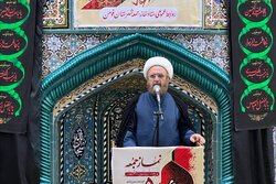 حجت الاسلام داودی: نماز جمعه تریبون اثرگذار نظام در دفاع از حق است