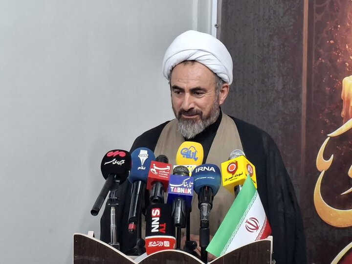 دعوت امام جمعه ایلام از رسانه‌ها برای برجسته‌سازی زیارت اربعین