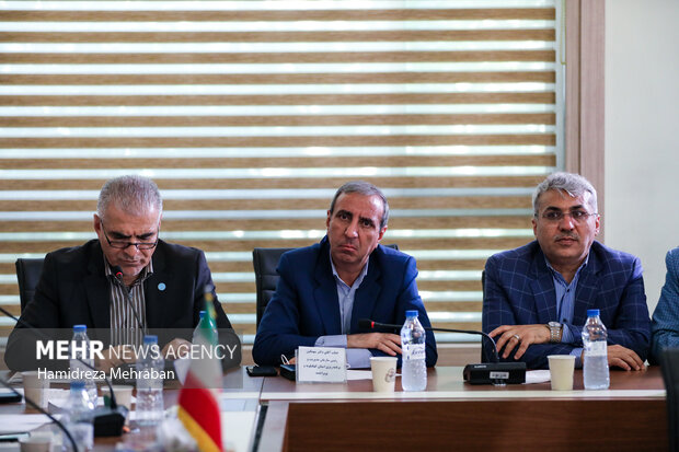 نشست بقاع متبرکه و سرمایه اجتماعی